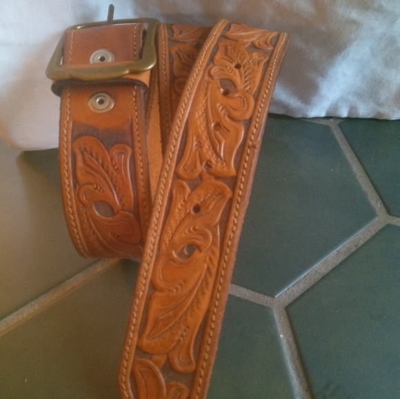 Full grain leather belt - Picture 6 of 7